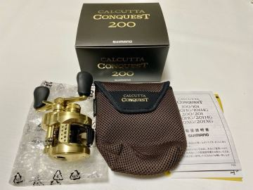美品 シマノ 21 カルカッタコンクエスト 200PG ベイトリール