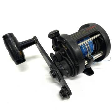 1円～ 6TN40220126 SHIMANO シマノ TITANOS チタノス 船 GT2000 リール フィッシング 釣り 現状品