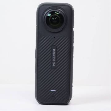 02) 美品 Insta360 X4 360度アクションカメラ 動作確認済み