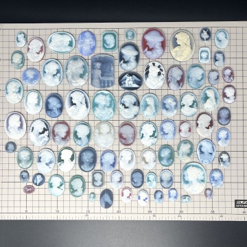 ☆1円～売り切り！☆ストーンカメオ　ルースまとめ　瑪瑙　メノウ　石　天然　アクセサリー外し　アンティーク　欠けあり　現状品ジャンク