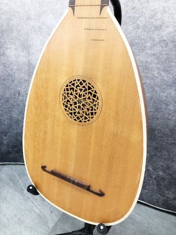 【 J 】 K1966 Aria lute 門野厳 L-85 #8410871 アリア リュート 3115322
