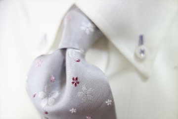 9726◆アルファ クリエーションALPHA CREATION 桜の花柄 シルクネクタイ