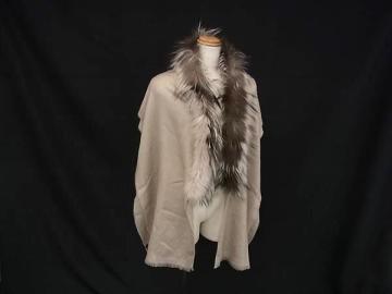 1円 ■美品■ FENDI フェンディ ズッカ柄 リアルファー付き 大判 マフラー ストール ショール 防寒具 レディース グレージュ系 FV7262