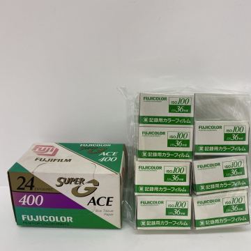 195【ジャンク品・期限切れフィルム】FUJIFILM　FUJICOLOR　記録用カラーフィルム　レトロ　日本製　未開封　カメラ　現状品