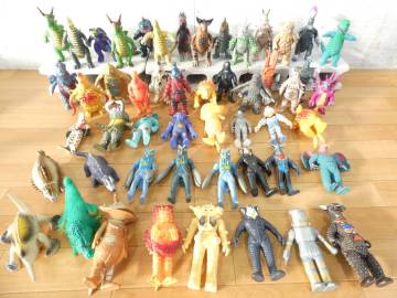 (S)◎ジャンク 当時もの バンダイ ウルトラ怪獣 80年代 硬質ソフビ人形 旧サイズ 大量セット まとめて 約3kg 汚れあり ＠100(12)