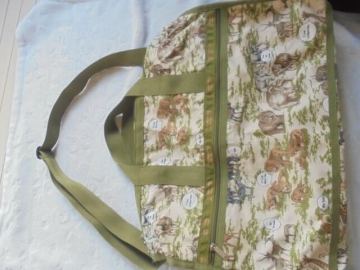 レスポートサック LeSportsac　ミディアムウイークエンダー　ボストンバッグ　サファリ動物デザイン