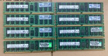 【SKhynix メモリ16GB DDR4 8枚128GB】サーバーメモリ　1円スタート売り切り　ジャンク　中古　動作PC分解救出品　送料全国一律２3０円