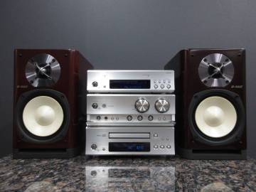 【オススメ品】ONKYO コンポセット T-433/A-933/C-733/D-302E オンキョー