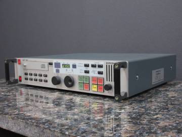【オススメ品】EMT CDプレーヤー 982
