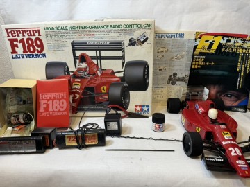 『 長期保管 未使用？/TAMIYA タミヤ フェラーリ F189 ラジコン FERRARI プラモデル/箱サイズ縦30cm横48cm』
