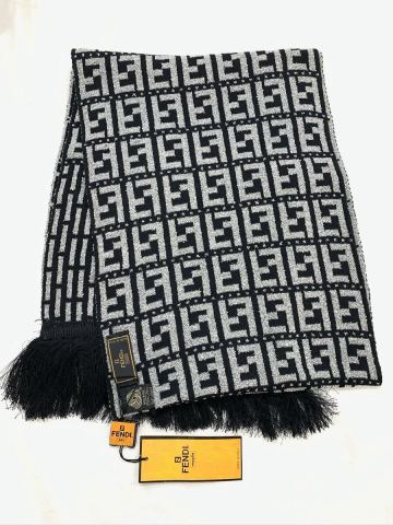 T01/052 未使用品 FENDI フェンディ ズッカ柄 ウール ロング マフラー 総柄 フリンジ ストール