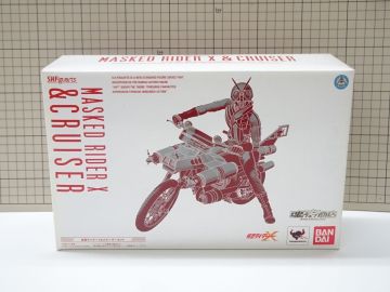 #k38【梱80】S.H.Figuarts 仮面ライダー X & クルーザー セット