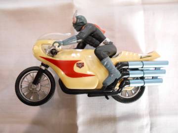 仮面ライダー旧　１号＆サイクロン号の　フィギュアです