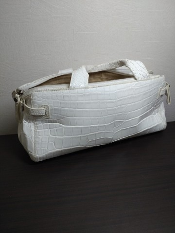 JRA認定　本クロコダイル　ホワイト ハンドバッグ