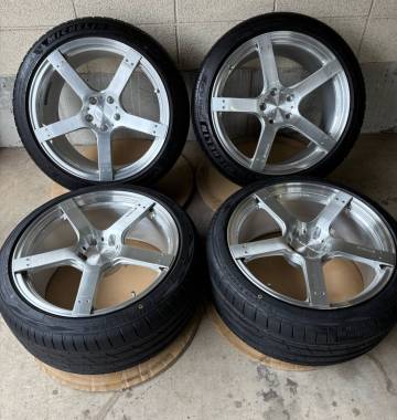 ブリヂストン　プロドライブGC-05N F:19&times;9J+45　235/40R19　R:19&times;10J +40　275/35R19　PCD114.3 5穴