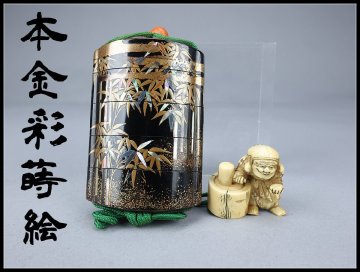 【志】A0050 時代 【本金彩蒔絵】竹紋 印籠 根付 珊瑚緒締玉／時代のかけあり 　＃＝