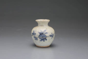 ★蕾サロン★安南染付柘榴文小壺（15～16世紀）