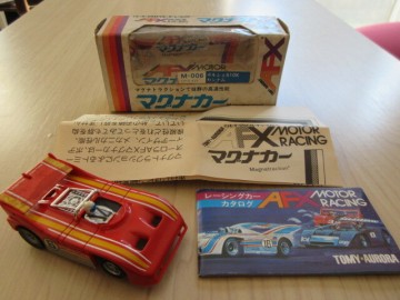 AFX Porsche 510K "CanAm" 1973-78 赤/黄/白　#6　白箱（箱傷み有） 　汚れ・シール剥れ有 走行品（HOサイズ）