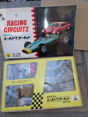 昭和　レトロ 当時物 ヨネザワ レーシング サーキット プラモデル ミニカー スーパーサーキット スロットカー 車　H1590