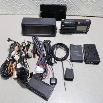 N3913 P【YAZAKI】タクシーメーター ARO FRIEND 26P 本体＋プリンタ/表示器＋ETCユニット(ETC-YP1)＋配線・アンテナ付 セット 中古