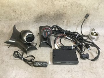 レヴォーグ　VM4　デフィ　ブースト(60&phi;)　油圧(52&phi;)　白　　［28QA3］