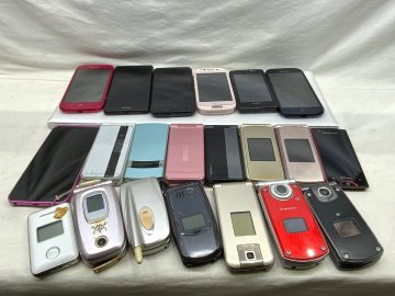 ガラケー・スマホ まとめ 21点 ジャンク品 動作確認未確認 部品取り 折り畳み