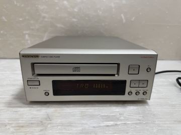ONKYO/オンキヨーINTEC205シリーズCDプレーヤーC-705LTD★通電確認済み　ジャンク扱い