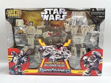 ★ Hasbro ハズブロ トランスフォーマー STARWARS スター・ウォーズ ミレニアム・ファルコン フィギュア