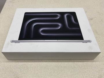 【美品・１円スタート】大阪発　Apple MacBook Pro MX2E3J/A　14インチ　M4　2024年製　IMa H