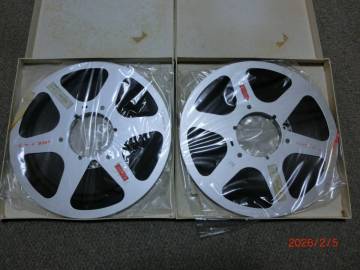 オープンリールテープ　１０号２本まとめて、古いものですので、N/C　N/Rで！