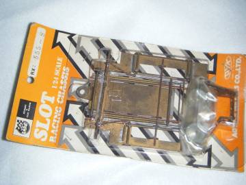 当時モノ　AYKスロットレ－シングシャ－シ　555-Ｓ　未開封