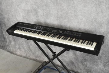【C】Roland RD-700GX 電子ピアノ ステージピアノ ローランド '08年製 ケース付属 3193963