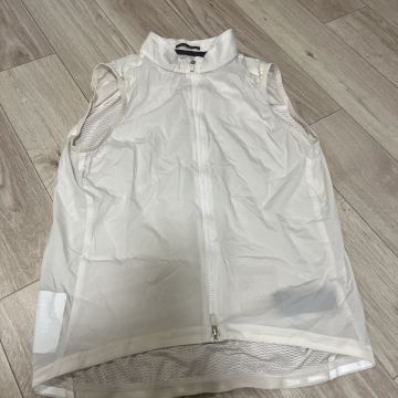 メンズ　ラファ　プロチームライトウェイトジレ　Mサイズ　 オフホワイト