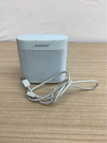 ◯営ON028-A6T60【埼玉発】BOSE SoundLink Color II Bluetoothスピーカー ホワイト ポータブルスピーカー 音出し確認済み 現状品