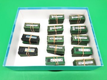 【埼玉発送】【動作未確認】【現状品】メーカー不揃い / PC4//8GB / ノートPC用メモリ130枚セット