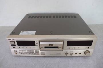 Y12/753 SONY ソニー DTC-2000ES DATデッキ 通電確認済み 現状品