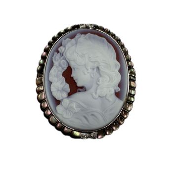 作家品　Ｋ１８WG メノーカメオ　ダイヤモンド付き　　　黒蝶貝　ブローチ　ペンダント