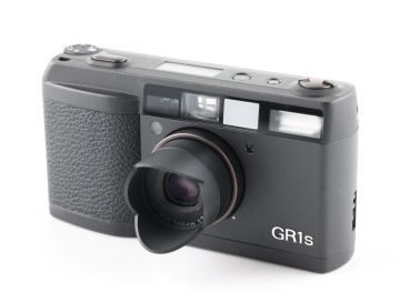 【かめらや】4287 RICOH GR1s GR LENS 28mm F2.8 単焦点 広角 コンパクトカメラ フイルムカメラ