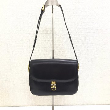 中古品 現状渡し セリーヌ CELINE 黒革 カーフレザー ショルダーバッグ 馬車金具 質屋出品