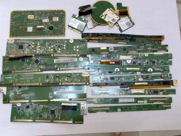 パソコン基板部品　ジャンク品　金取り用