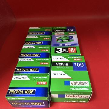 催YA919 期限切れ 富士フイルム PROVIA100F Velvia100.50