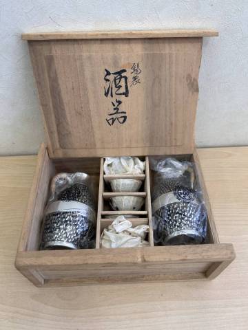 １円～　 錫半　錫製酒器　セット（ちろり2点、猪口5点）　共箱　愛酒家　金属工芸　未使用品