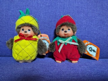 美品★モンチッチ★もんちっち★セキグチ★★着ぐるみ　★キーチェーン　パイナップル＆いちご　モンチッチ★２点セット！★★