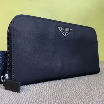 一円　美品 PRADA プラダ ブラック 長財布 ラウンドファスナー ラウンドファスナー ナイロン サフィアーノレザー ウォレット 財布