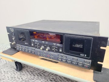 【ジャンク品】TASCAM DA-302 デュアルDATデッキ タスカム 1円~　Y9272-