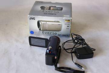  1円～/動作確認/外観美品/デジタルビデオカメラ ビクター JVC ハンディカム　 エブリオGZ-HM670-A DVDライター