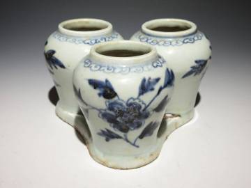 李朝　青花　三連壷　朝鮮美術　検）　高麗茶碗　白磁　壷　初期伊万里　高麗青磁　粉青沙器　水滴　辰砂　徳利