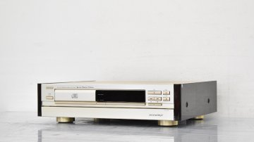 【 C 】3193 DENON DCD-1650GL CDデッキ デノン 3204073