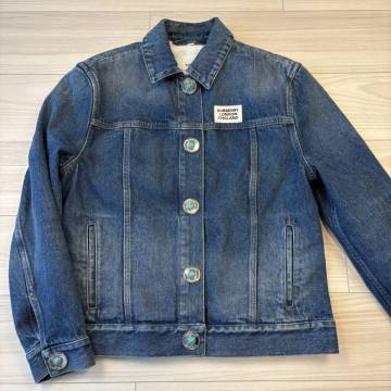 82『極美品・現行タグ』 BURBERRY バーバリー ビッグボタン ロゴパッチ デニム ジャケット ブルゾン 40 Lサイズ メンズ可 メンズ S相当
