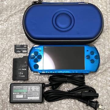 〈極美品・画面ヤケなし・動作確認済み・最終型〉PSP-3000 本体 バイブラントブルー ＋メモリースティック 4GB PlayStation Portable 薄型